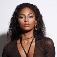 Nia Correia