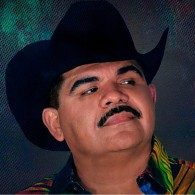 Chuy Lizarraga y Su Banda Tierra Sinaloense
