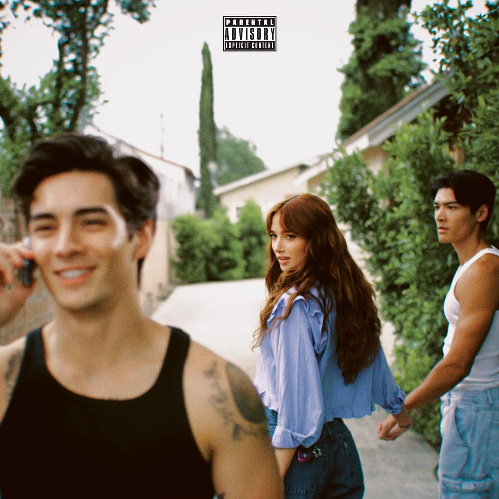 Portada de ​​​​​​i should’ve fucked your brother
